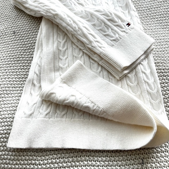 Tommy Hilfiger White Cable Knit Crew Neck Sweater - Picture 7 of 9